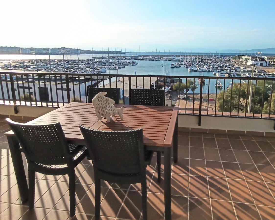 Apartament Vip Nautic L' Escala Bagian luar foto
