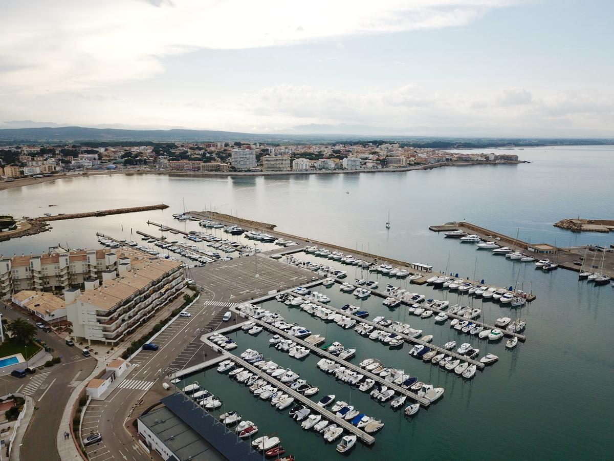 Apartament Vip Nautic L' Escala Bagian luar foto