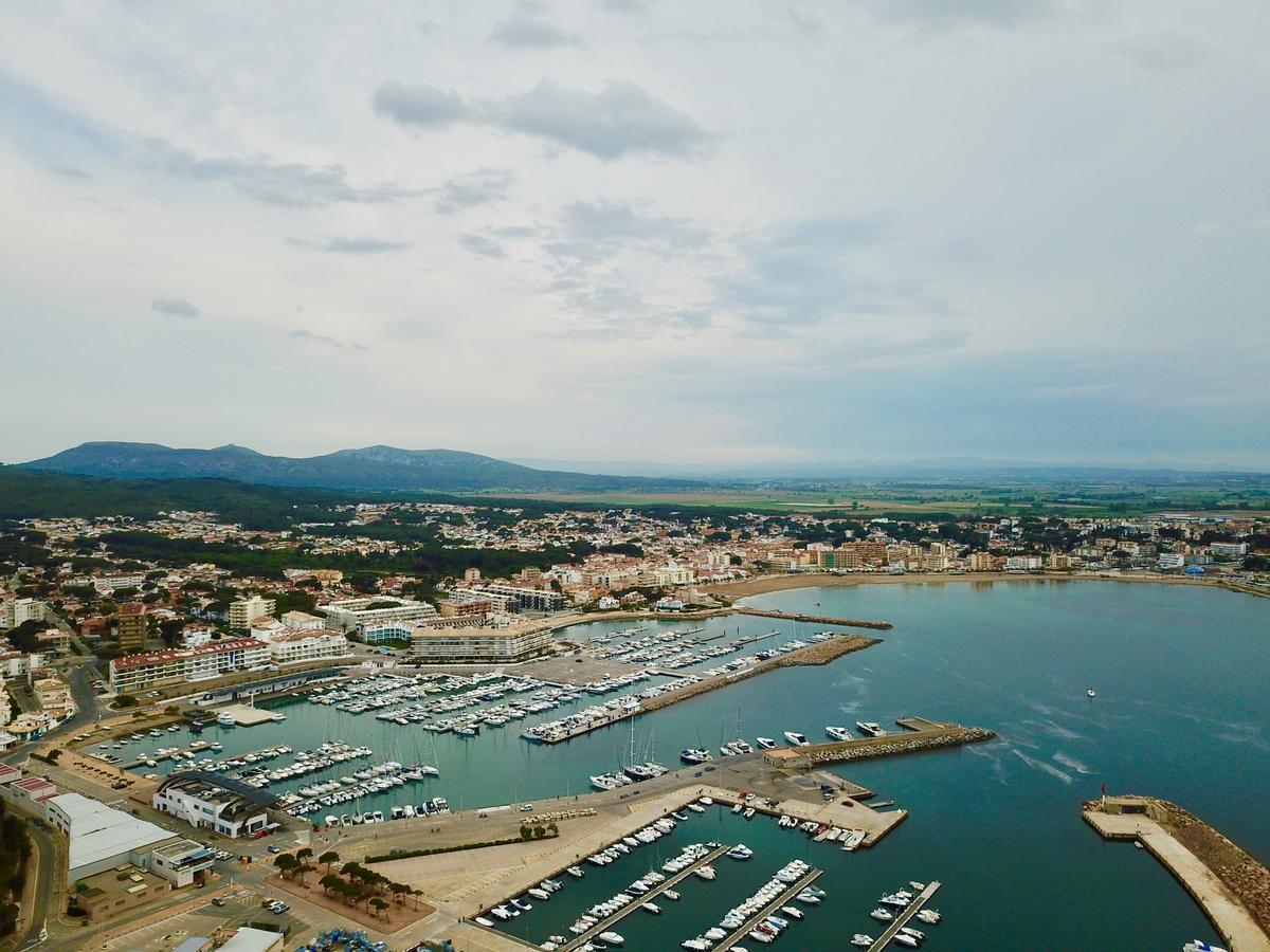 Apartament Vip Nautic L' Escala Bagian luar foto