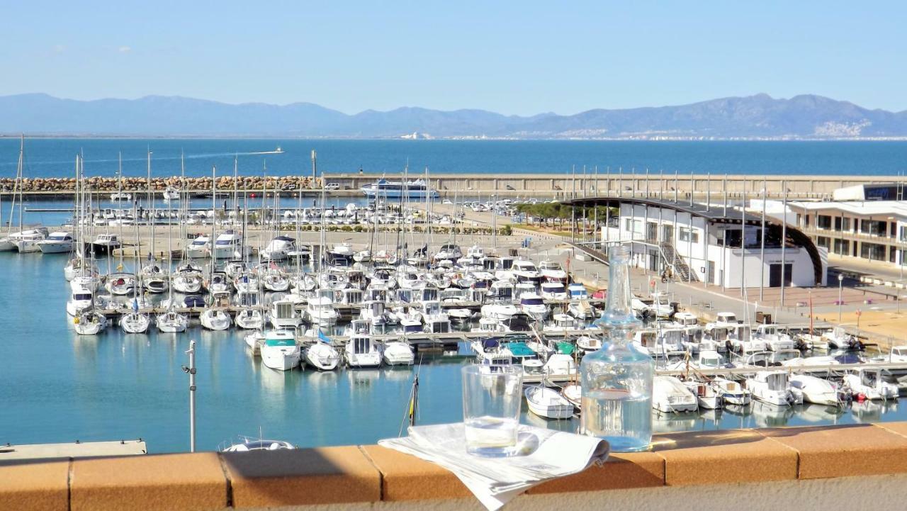 Apartament Vip Nautic L' Escala Bagian luar foto